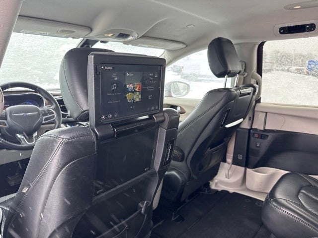 2017 Chrysler Pacifica Touring L Plus