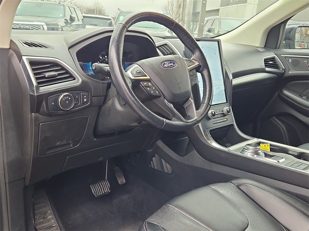 2022 Ford Edge Titanium AWD