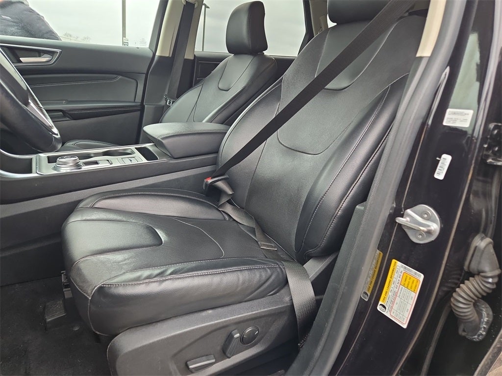 2022 Ford Edge Titanium AWD