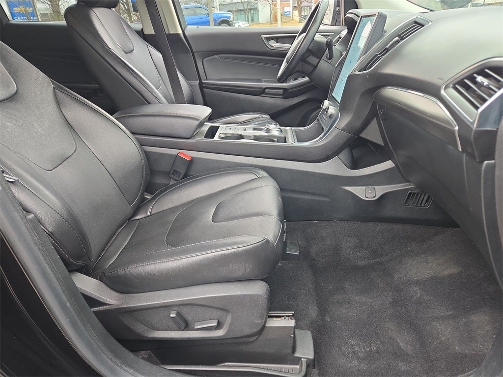 2022 Ford Edge Titanium AWD