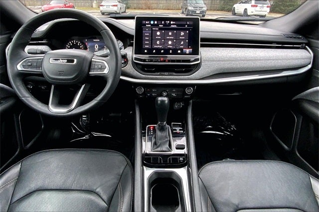 2023 Jeep Compass Latitude Lux