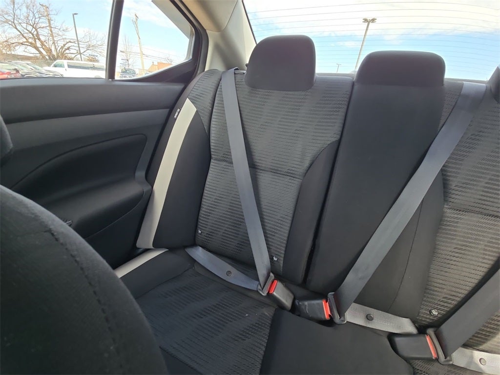 2021 Nissan Versa 1.6 SV