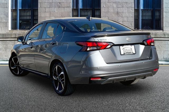 2024 Nissan Versa 1.6 SR