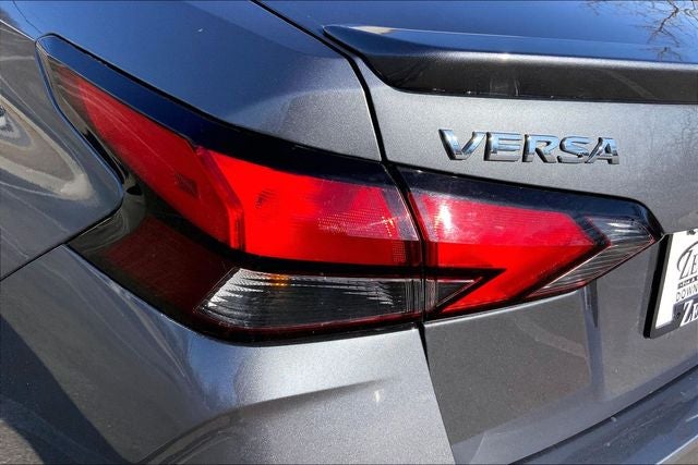 2024 Nissan Versa 1.6 SR