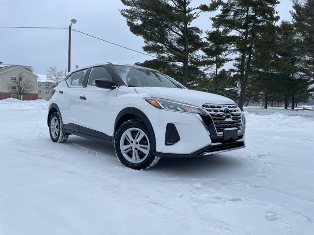 2024 Nissan Kicks S