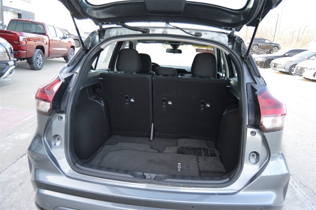 2023 Nissan Kicks SV