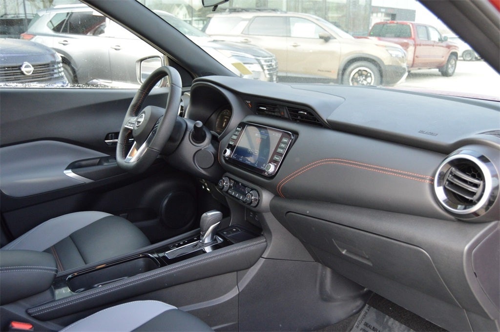 2024 Nissan Kicks SR