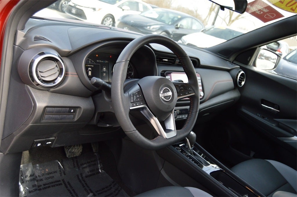 2024 Nissan Kicks SR