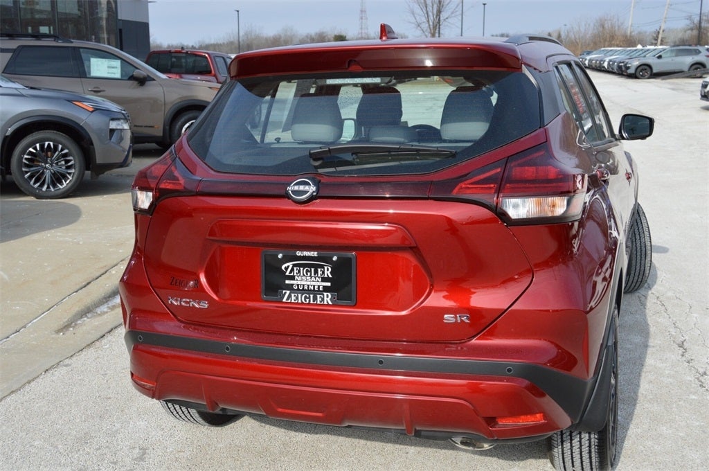 2024 Nissan Kicks SR