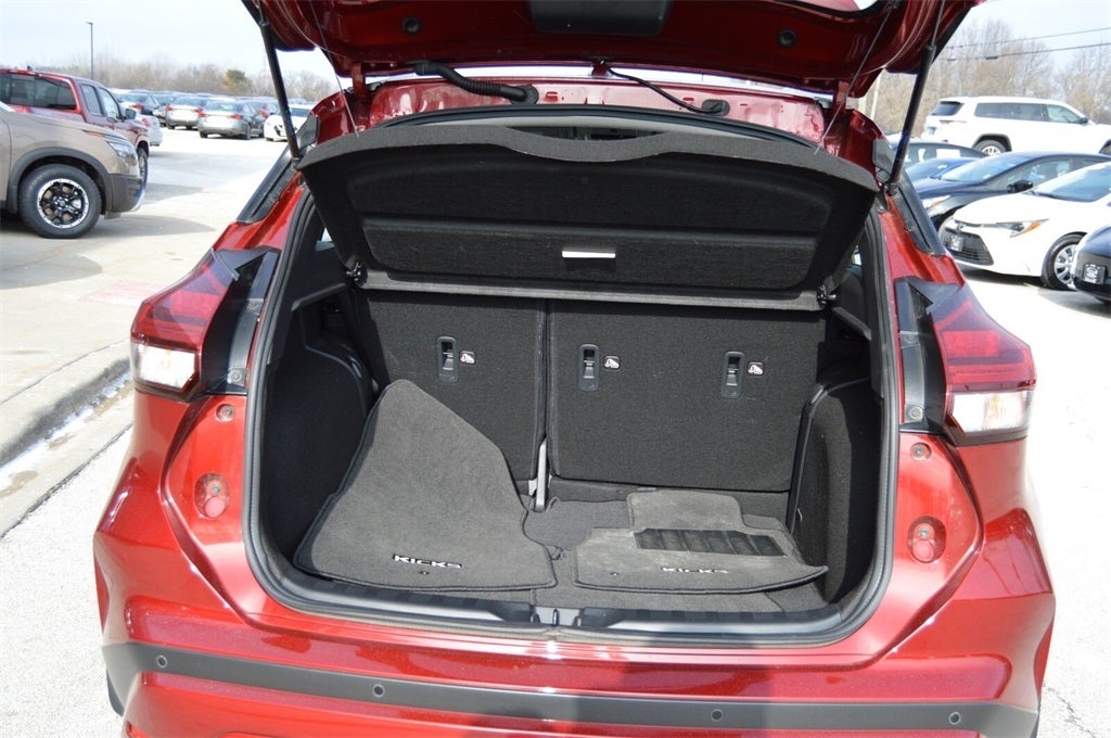 2024 Nissan Kicks SR