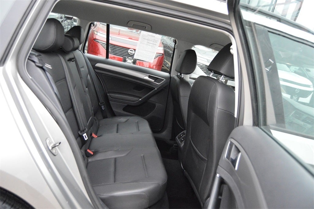 2015 Volkswagen Golf SportWagen S