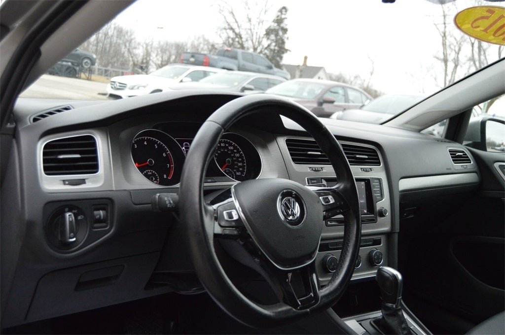 2015 Volkswagen Golf SportWagen S