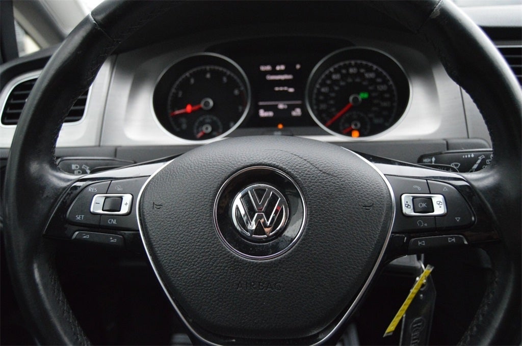 2015 Volkswagen Golf SportWagen S