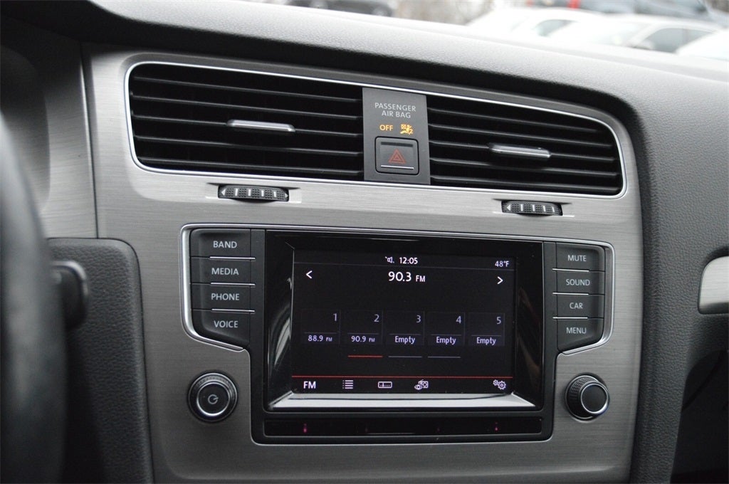 2015 Volkswagen Golf SportWagen S