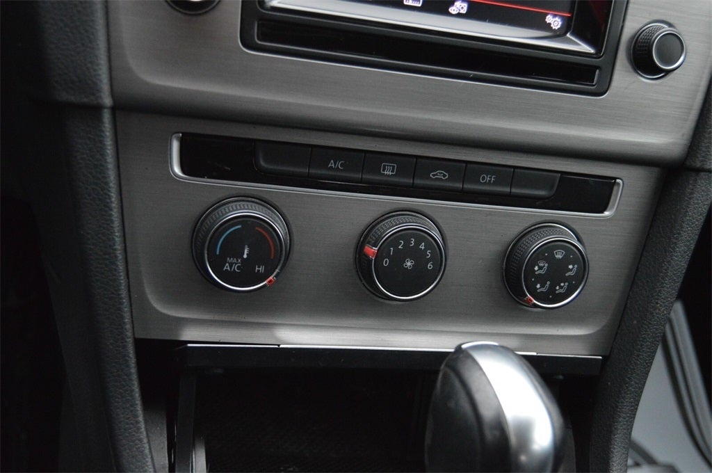 2015 Volkswagen Golf SportWagen S