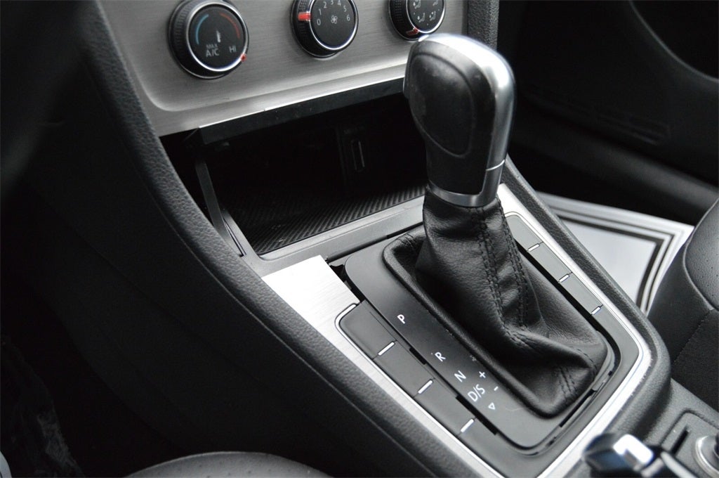 2015 Volkswagen Golf SportWagen S