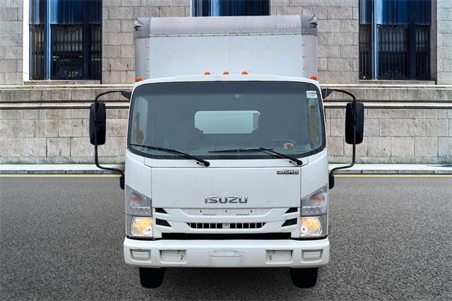 2018 Isuzu NPR Base