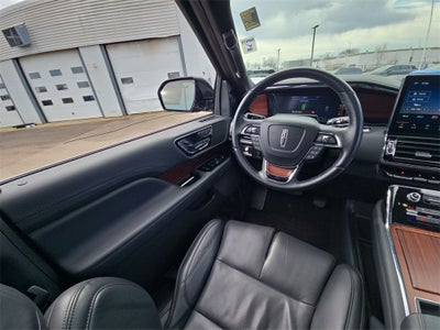 2023 Lincoln Navigator Reserve 4WD AWD