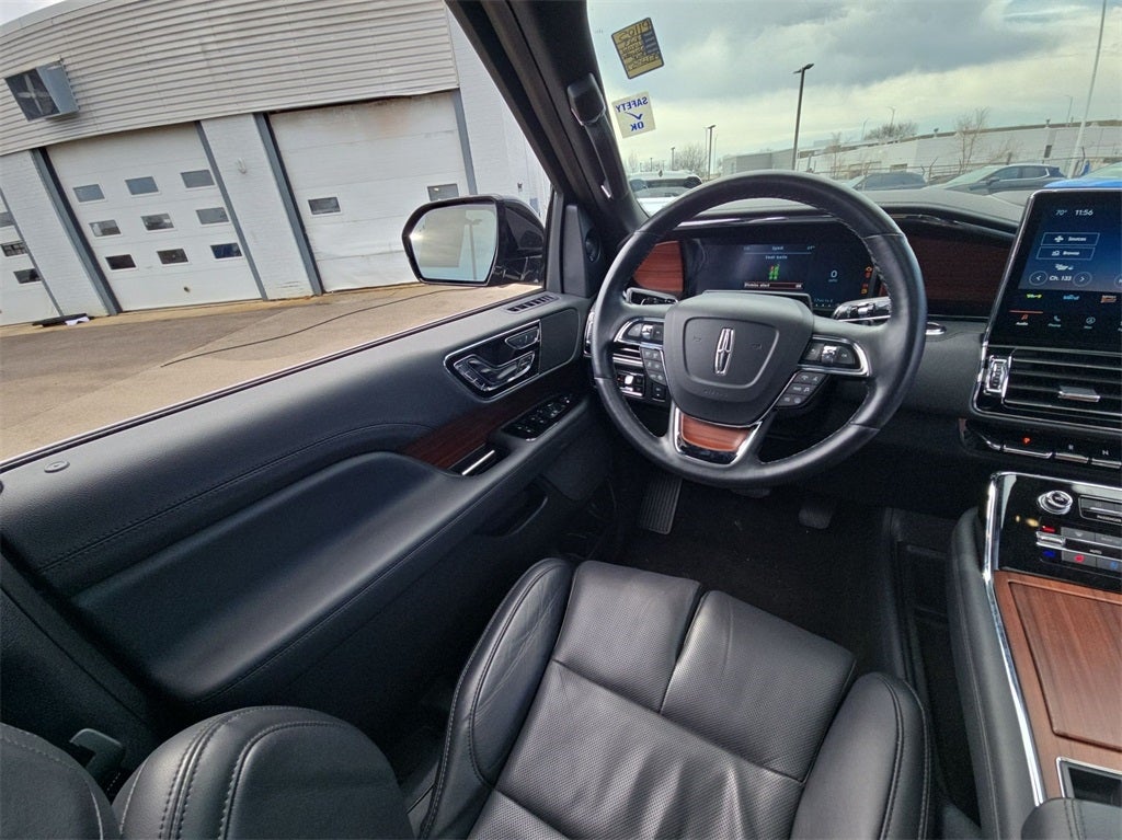 2023 Lincoln Navigator Reserve 4WD AWD