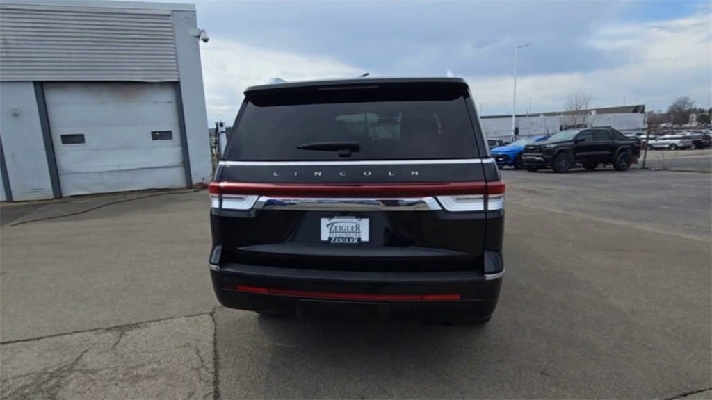 2023 Lincoln Navigator Reserve 4WD AWD