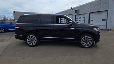 2023 Lincoln Navigator Reserve 4WD AWD