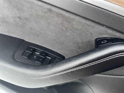 2022 Tesla Model 3 Base