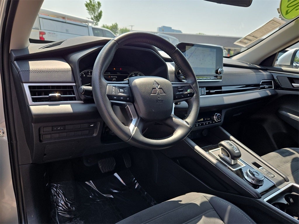 2024 Mitsubishi Outlander SE AWD