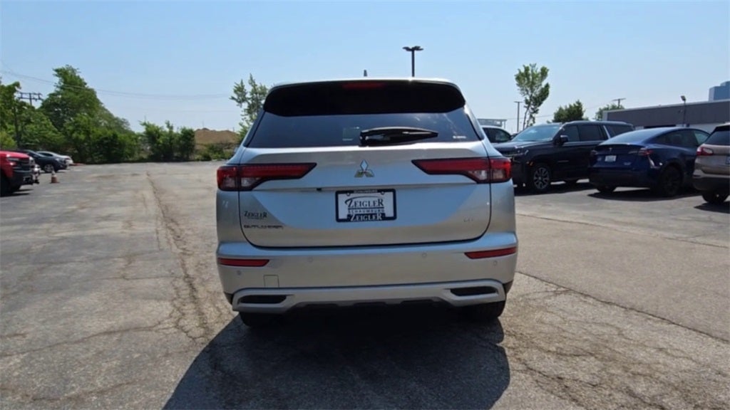 2024 Mitsubishi Outlander SE AWD