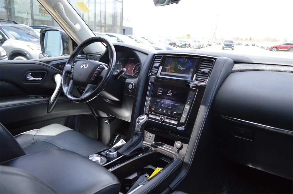 2021 INFINITI QX80 LUXE