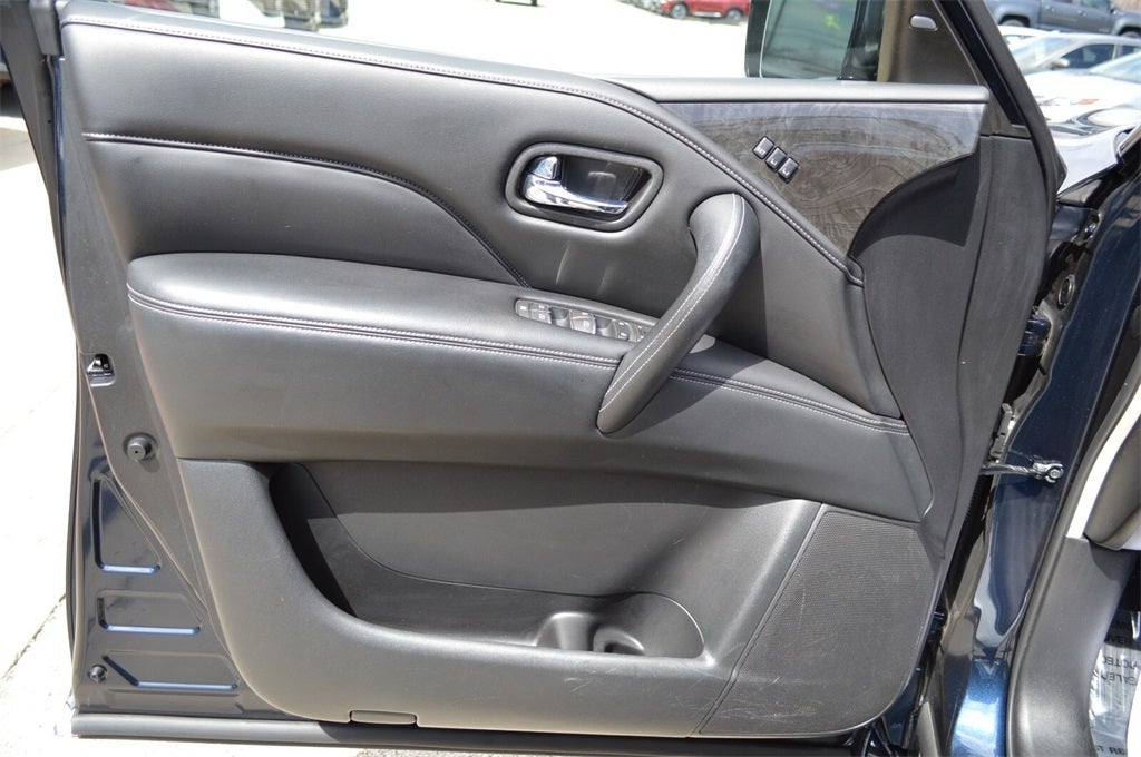 2021 INFINITI QX80 LUXE