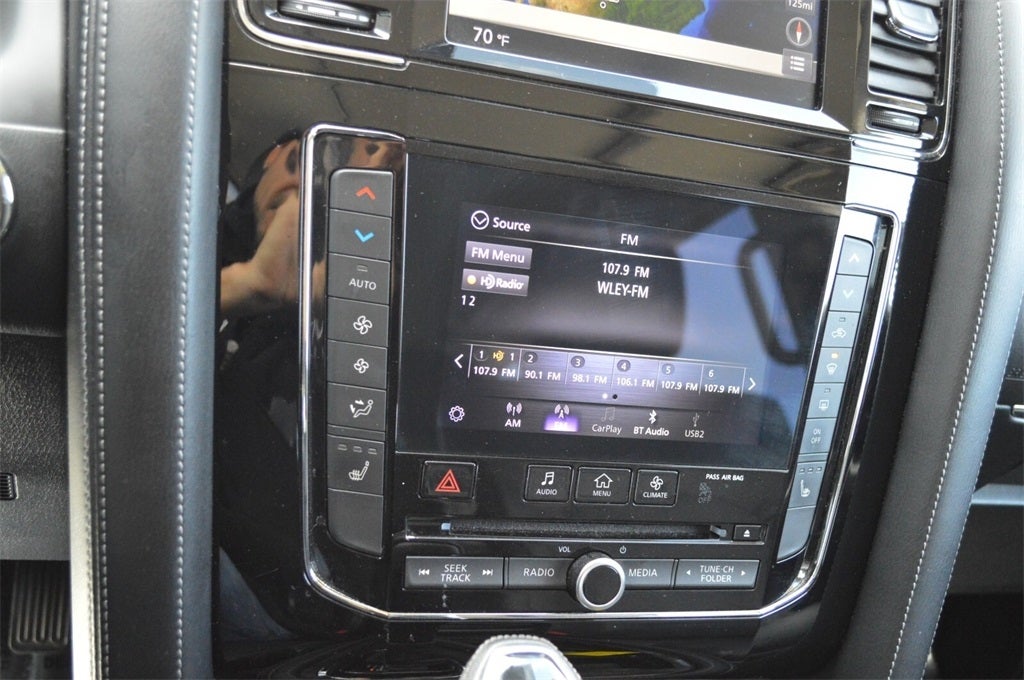 2021 INFINITI QX80 LUXE