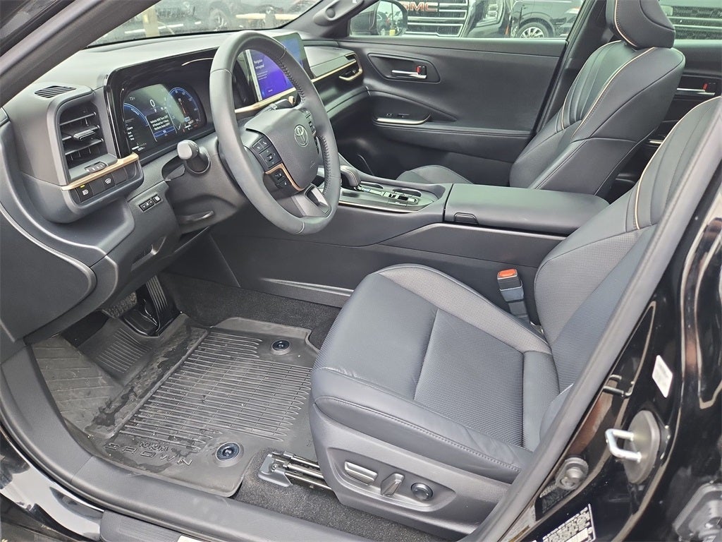 2023 Toyota Crown Limited AWD