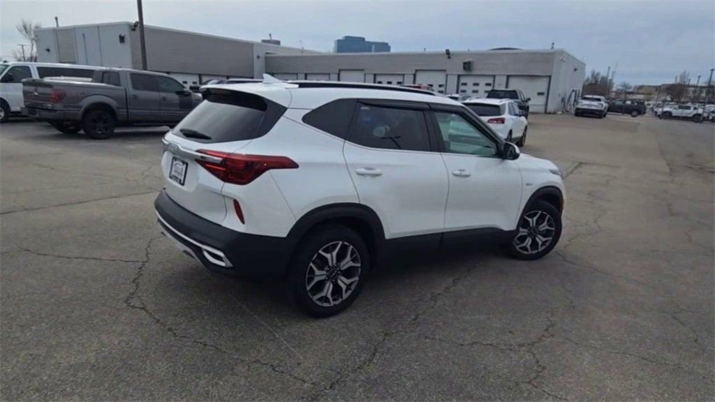 2022 Kia Seltos EX AWD