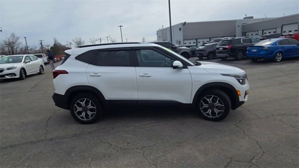 2022 Kia Seltos EX AWD