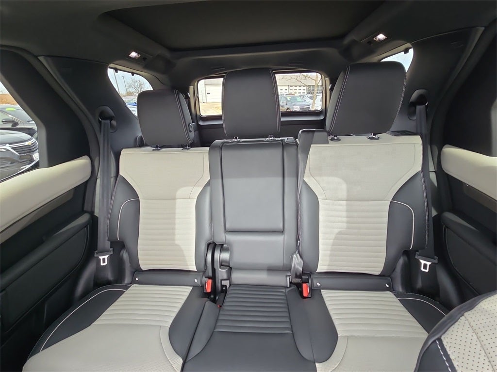 2023 Land Rover Discovery HSE R-Dynamic AWD