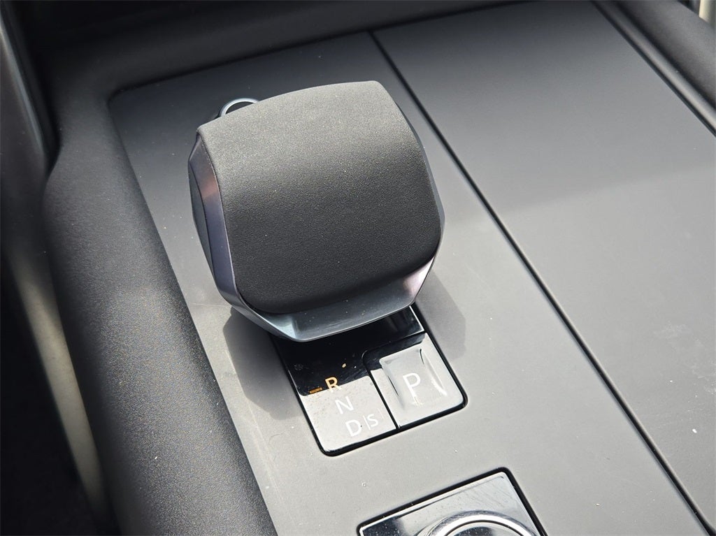 2023 Land Rover Discovery HSE R-Dynamic AWD