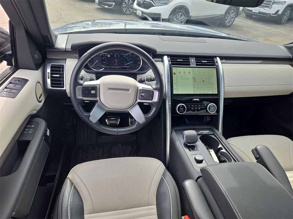 2023 Land Rover Discovery HSE R-Dynamic AWD