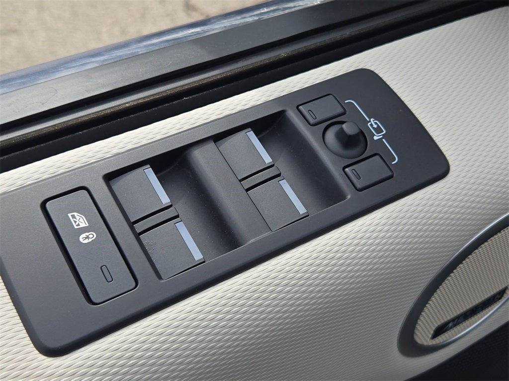 2023 Land Rover Discovery HSE R-Dynamic AWD