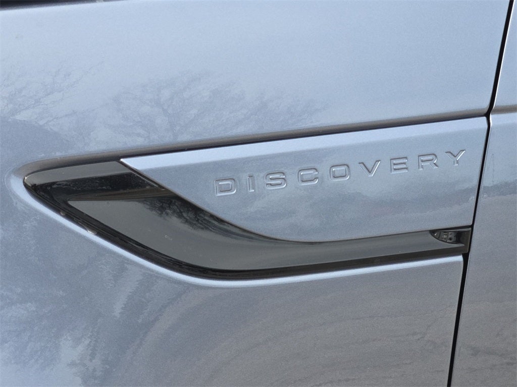 2023 Land Rover Discovery HSE R-Dynamic AWD