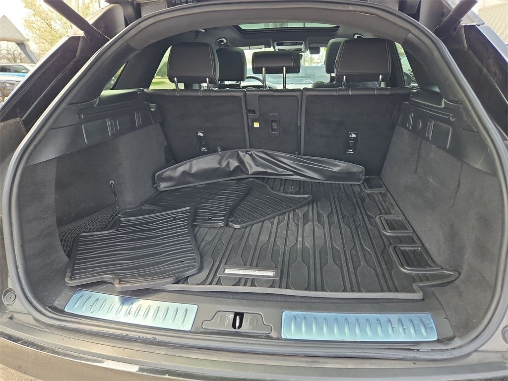 2023 Land Rover Range Rover Velar R-Dynamic S