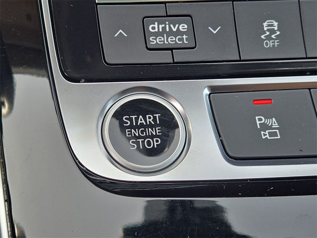 2023 Audi Q8 55 Premium Plus AWD quattro