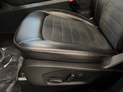 2022 Ford Edge ST Line