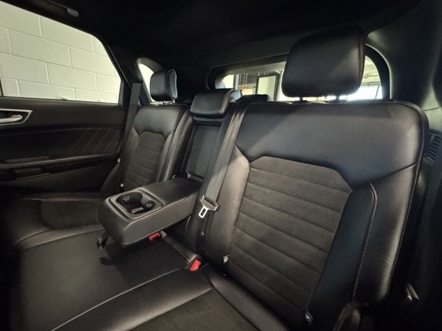 2022 Ford Edge ST Line