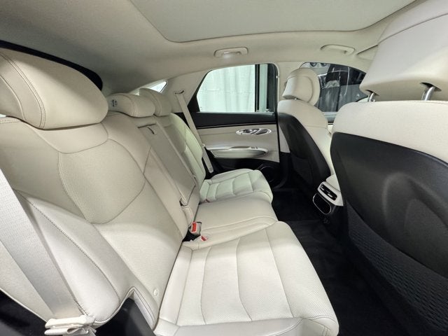 2024 Genesis GV70 2.5T