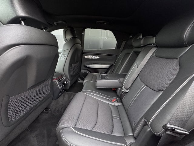 2024 Genesis GV70 2.5T