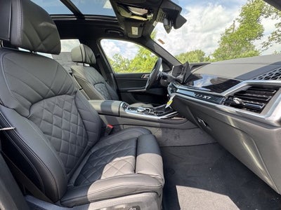 2026 BMW X7 xDrive40i