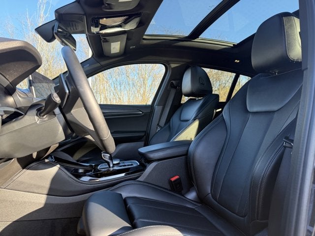 2023 BMW X4 xDrive30i