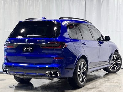 2024 BMW X7 M60i