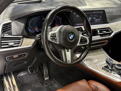 2022 BMW X7 M50i