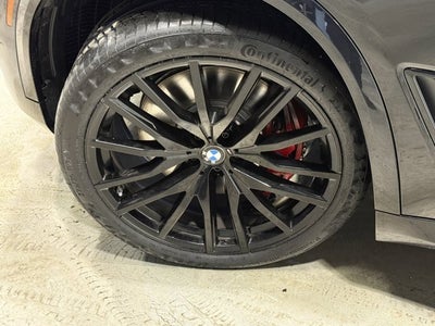 2022 BMW X5 M50i